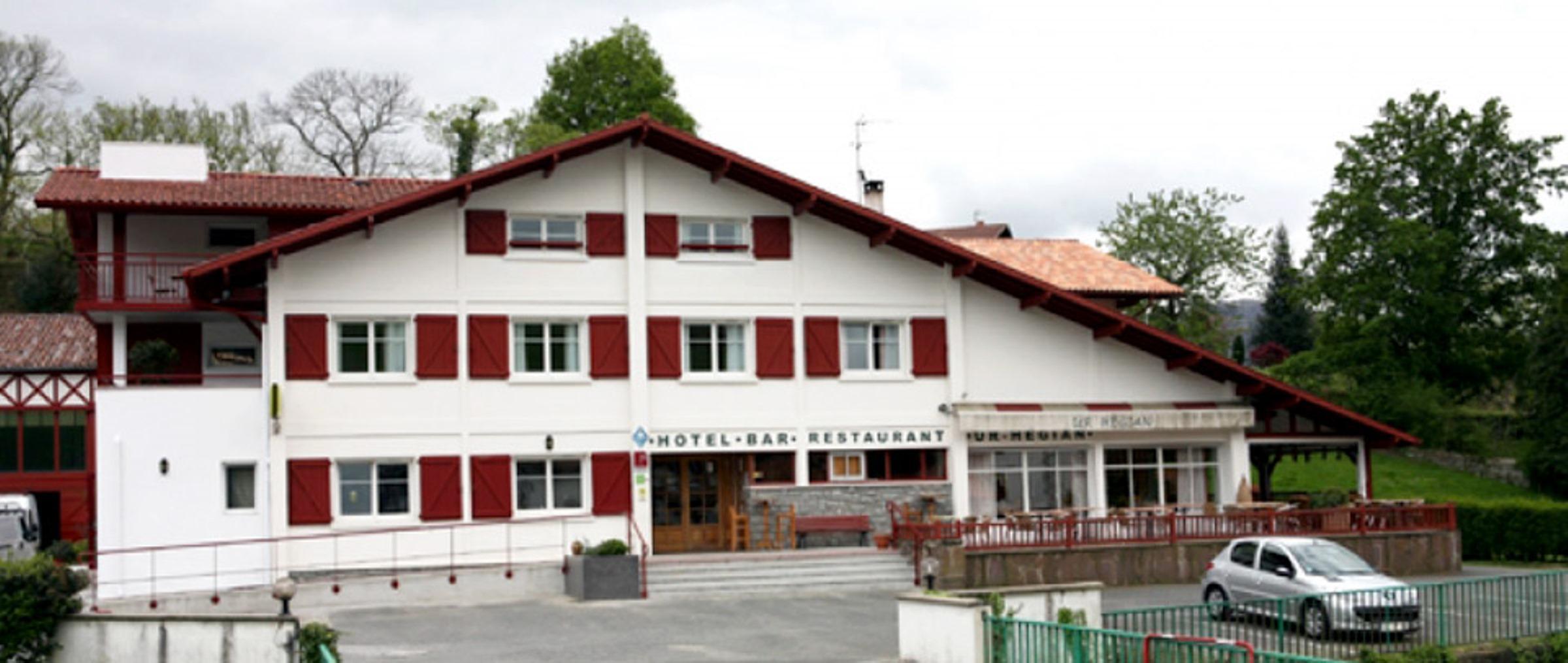 Logis Hotel Ur-Hegian Aïnhoa Εξωτερικό φωτογραφία
