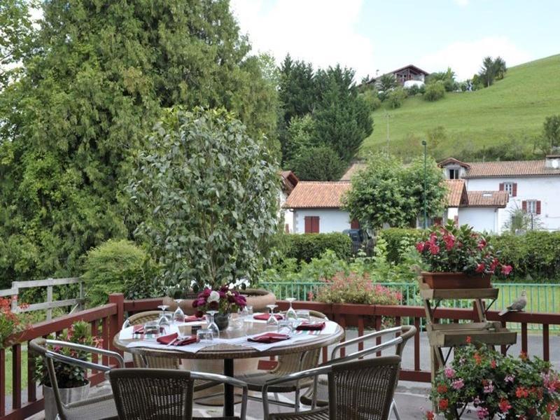 Logis Hotel Ur-Hegian Aïnhoa Εξωτερικό φωτογραφία