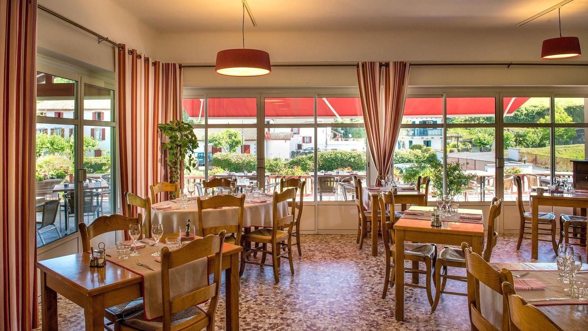 Logis Hotel Ur-Hegian Aïnhoa Εξωτερικό φωτογραφία