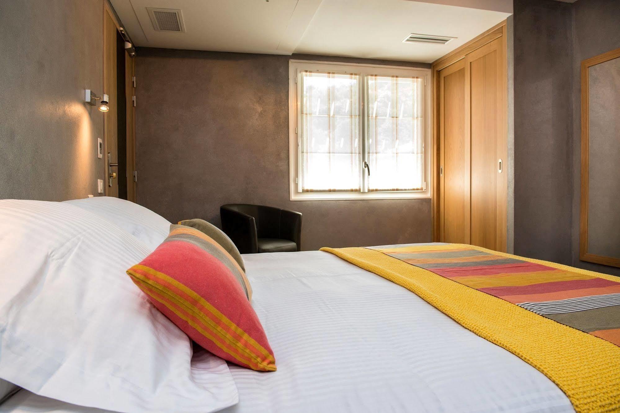 Logis Hotel Ur-Hegian Aïnhoa Εξωτερικό φωτογραφία