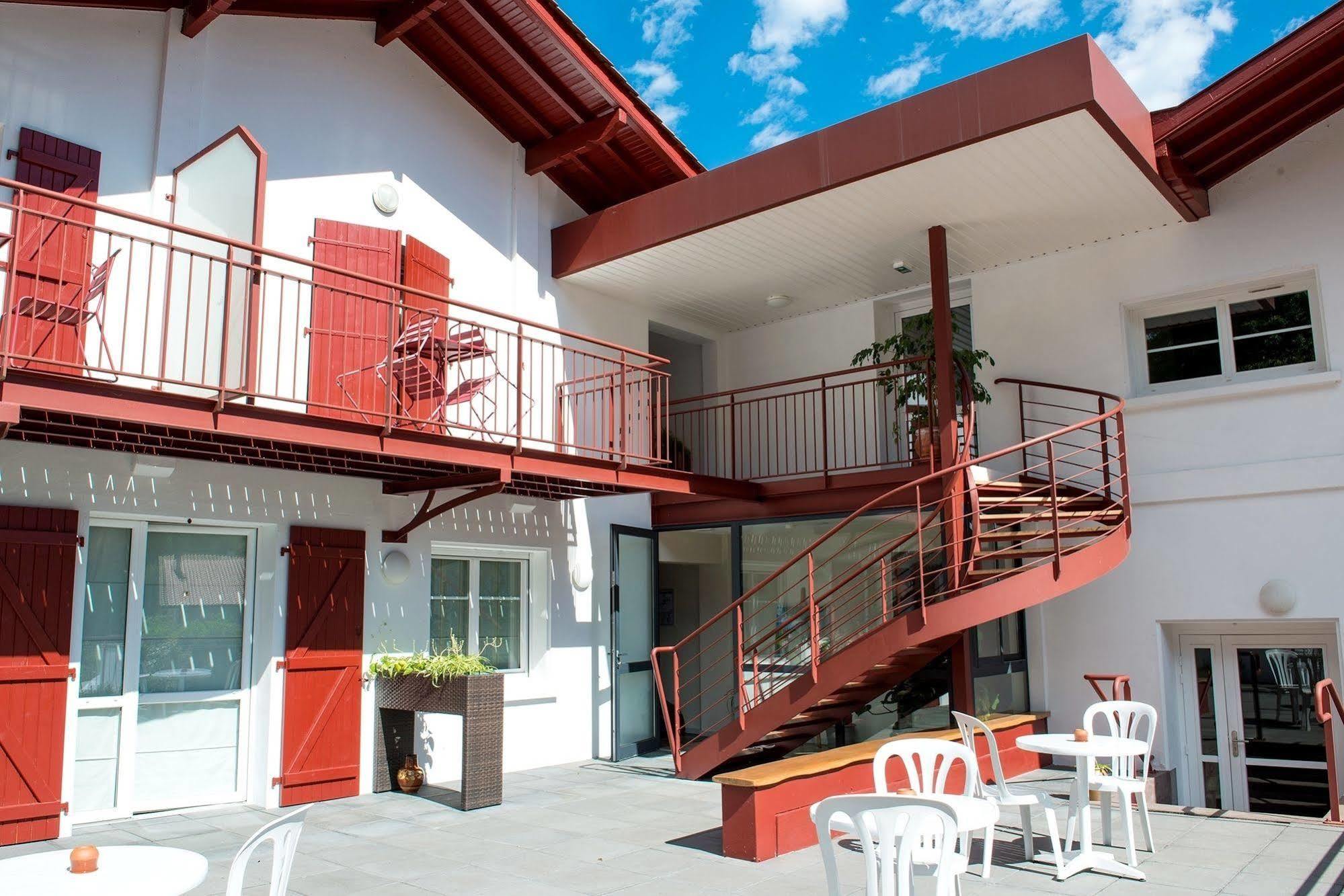 Logis Hotel Ur-Hegian Aïnhoa Εξωτερικό φωτογραφία